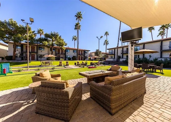 135 Fully Furnished, Amenities Galore Apartament *